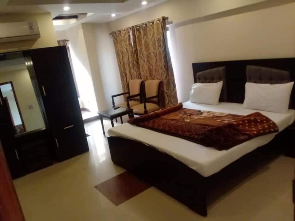 Pak Hotel Islamabad Exteriör bild